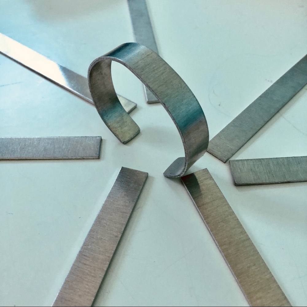 Bracelet Blanks (for stamping or decorating Aluminum IMPRESSART 5 Bracelets - Picture 7 of 7